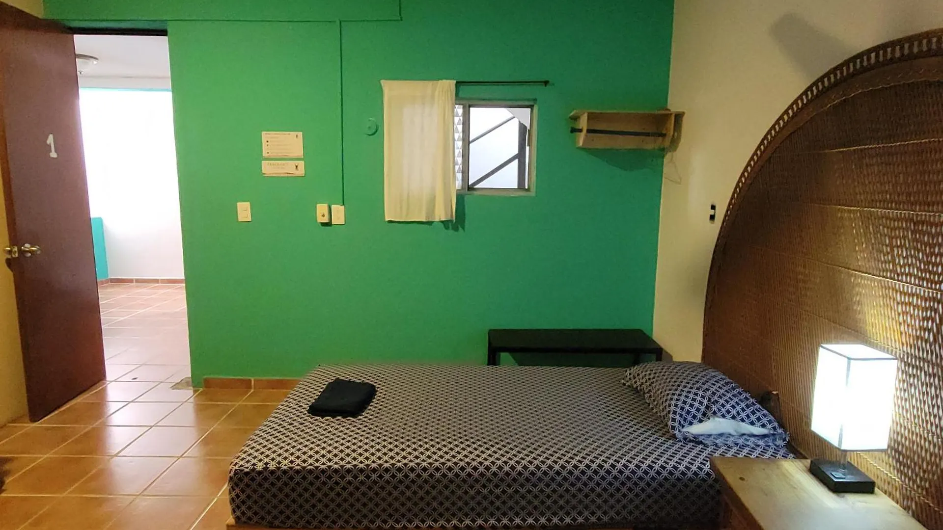 Xungla Cancun Hostel